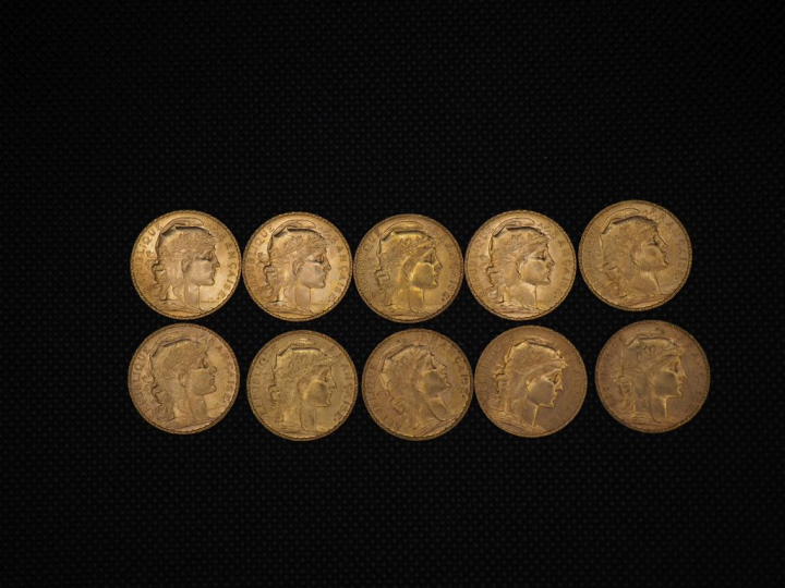10 pièces de 20 Francs or  : 1909, 1910, 1901, 1904, 1910, 1906, 1910,