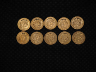 Vente aux enchères 10 pièces de 20 Francs or : 1912, 1910, 1910, 1907, 1914, 1914, 1910, 