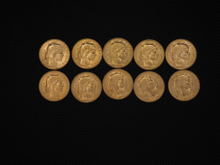 10 pièces de 20 Francs or : 1910, 1910, 1907, 1912, 1910, 1910, 1910, 