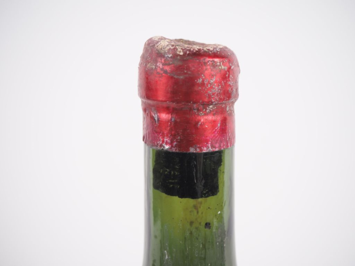 1 BOUTEILLE CHÂTEAU LATOUR 1er GCC PAUILLAC - 1923 - VIDANGE/CAPSULE C