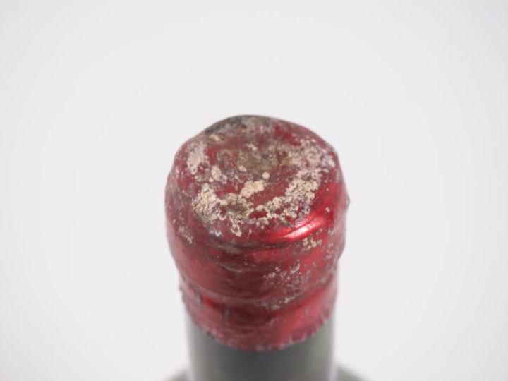 1 BOUTEILLE CHÂTEAU LATOUR 1er GCC PAUILLAC - 1923 - VIDANGE/CAPSULE C