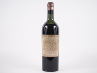 Vente aux enchères 1 BOUTEILLE CHÂTEAU HAUT BRION 1er GCC GRAVES - 1924 - BEP/EF/BOUCHON 