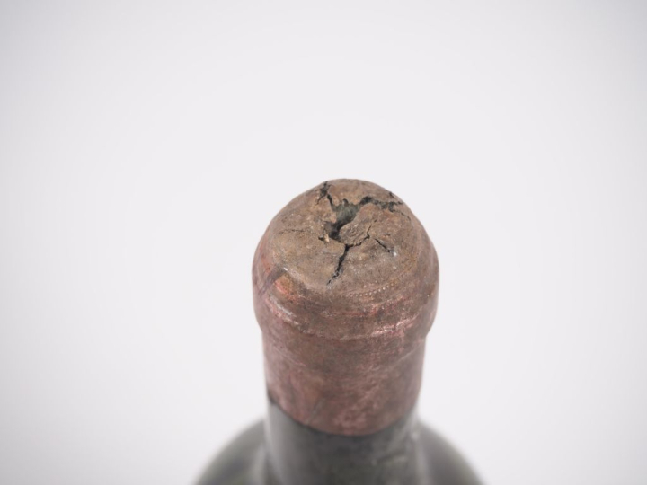 1 BOUTEILLE CHÂTEAU HAUT BRION 1er GCC GRAVES - 1924 - PRÉSUMÉE/VIDANG