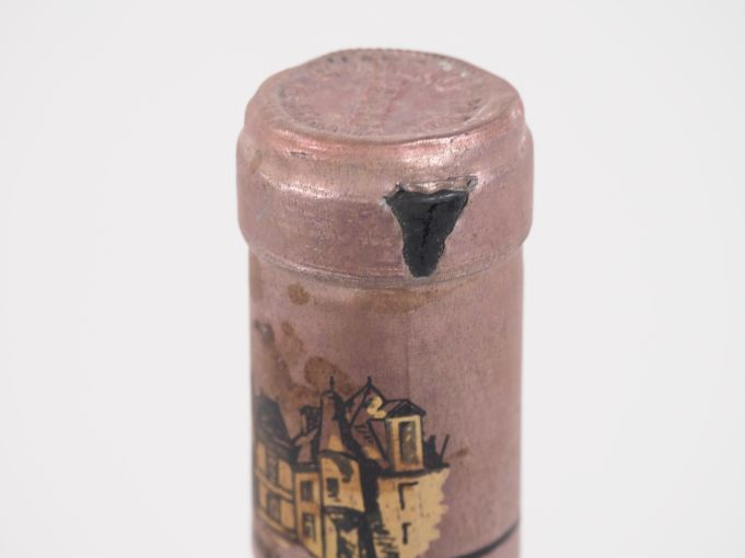 1 BOUTEILLES CHÂTEAU HAUT BRION 1er GCC GRAVES - 1966 - 3,8 CM/PETIT A