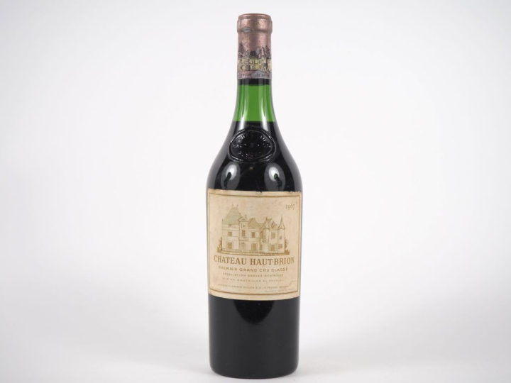 1 BOUTEILLE CHÂTEAU HAUT BRION 1er GCC GRAVES - 1967 - 3 CM/CAPSULE TR