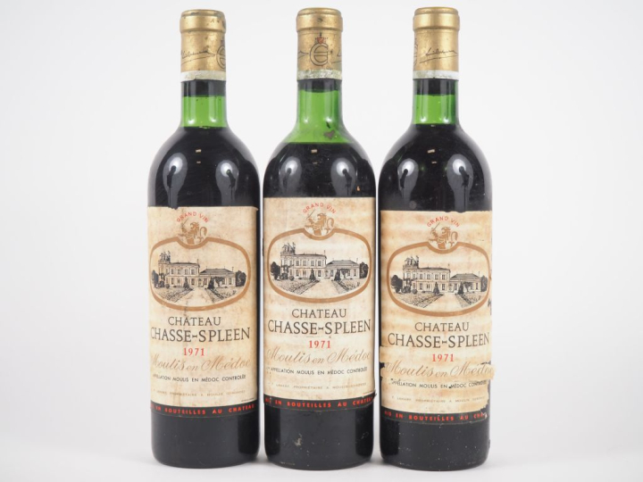 3 BOUTEILLES CHÂTEAU CHASSE SPLEEN MOULIS - 1971 - 2 BG/1 MEP/1 ELA/EL
