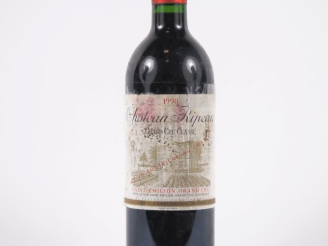 Vente aux enchères 1 BOUTEILLE CHÂTEAU RIPEAU GCC ST ÉMILION - 1990 - ES et SCOTCHÉE
