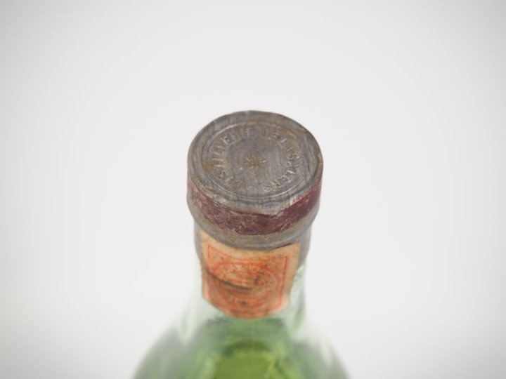 1 VIEILLE BOUTEILLE EAU D'ARQUEBUSE SUPÉRIEURE DISTILLERIE DE LA SALER