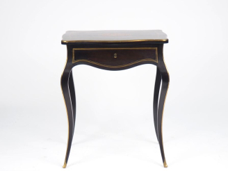 Vente aux enchères Travailleuse Napoléon III de style Louis XV en marqueterie boule et fi
