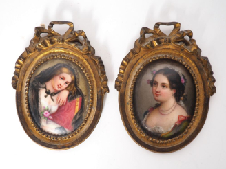 Vente aux enchères Paire de miniatures fin XVIIIème - début XIXème en porcelaine, "portra