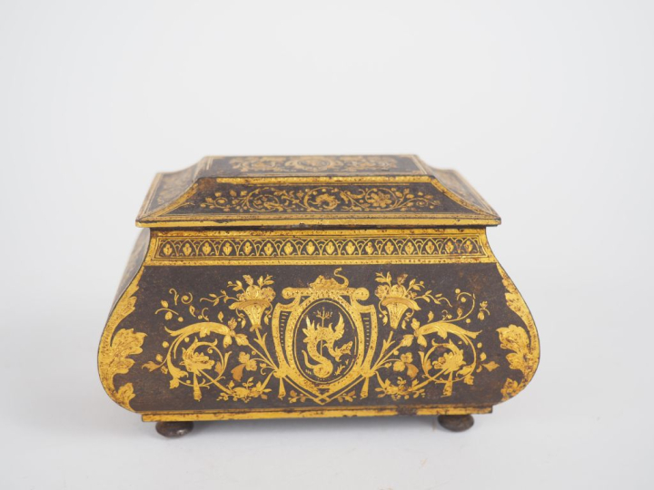 Coffret à bijoux XIXème en bronze à décor damasquiné de rinceaux feuil