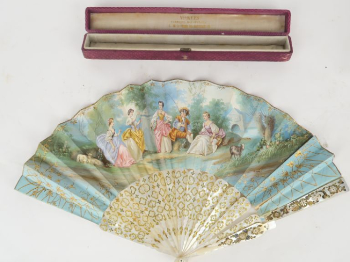 Eventail Napoléon III de style Louis XVI en nacre et papier peint, "je