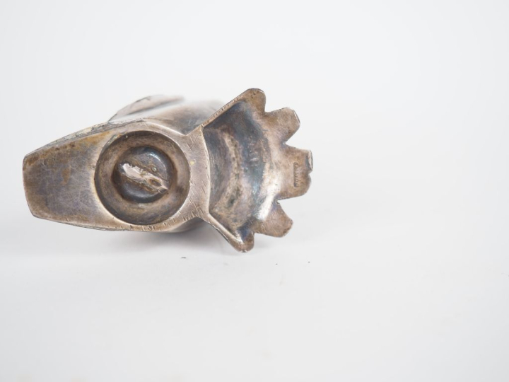 GALLIA. Salière en métal argenté de style Art Déco, "échassier". H. 8 