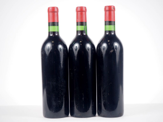 Vente aux enchères 3 BOUTEILLES PORTAIL ROUGE GRAVES - 1967 - TRÈS BONS NIVEAUX/SE/BOUCHO