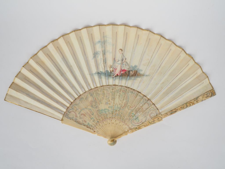 Eventail XVIIIème. Monture anglaise à 20 brins + 2 MB. Monture en ivoi