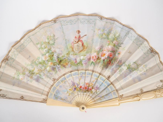 Vente aux enchères Eventail XIXème, circa 1865 à 13 brins + 2 MB. Monture en ivoire. Pana