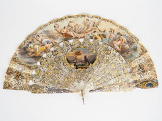 Vente aux enchères Eventail XIXème circa 1850 à 14 brins + 2 MB. Espagnol. Monture en nac