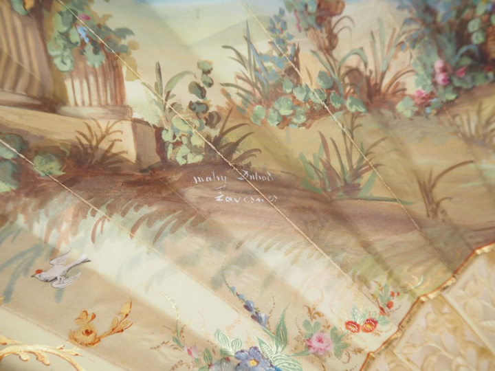 Eventail XIXème circa 1850 à 20 brins + 2MB. Magnifique monture en ivo