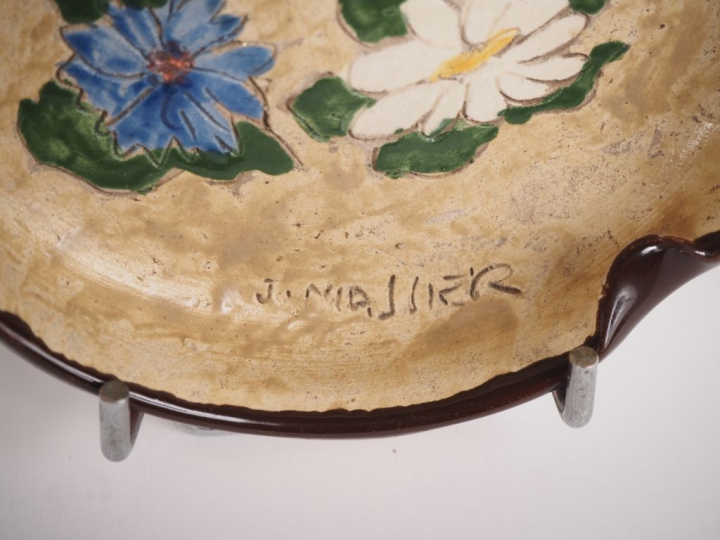 Jérôme MASSIER à Vallauris. Vase, coupe sur talon et cendrier en céram
