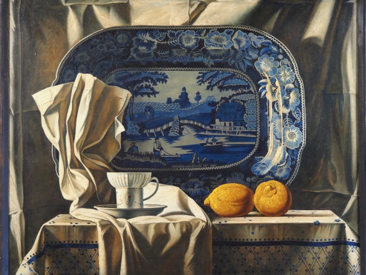 Ecole russe milieu XXème. "Table dressée". Huile sur toile, signée en 