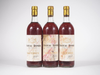 Vente aux enchères 3 BOUTEILLES CHÂTEAU ROMER GCC SAUTERNES - 1972 - 3 BG/2 ES/1 ETS