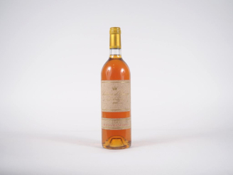 Vente aux enchères 1 BOUTEILLE CHÂTEAU D'YQUEM 1er CCS SAUTERNES - 1993 - ET 