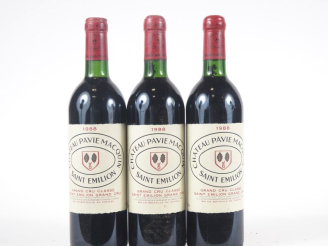 Vente aux enchères 3 BOUTEILLES CHÂTEAU PAVIE MACQUIN GCC ST ÉMILION - 1988 -  CB0 - 3 BG
