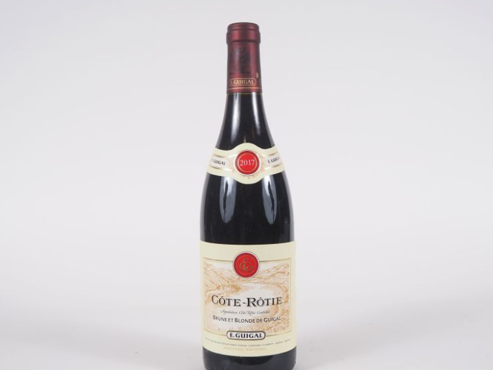 1 BOUTEILLE CÔTE RÔTIE "BRUNE ET BLONDE" E. GUIGAL - 2017 