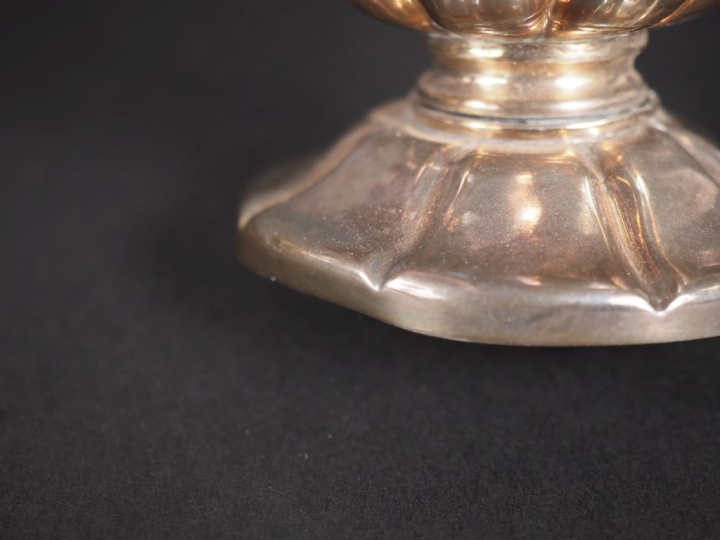 Verseuse et un sucrier avec présentoir Napoléon III en argent, poinçon