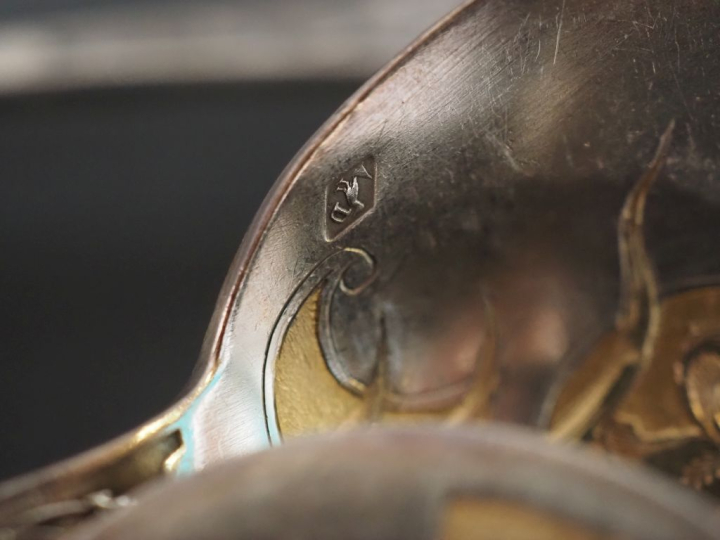 Service à glace de style Louis XVI en argent et vermeil, poinçon Miner