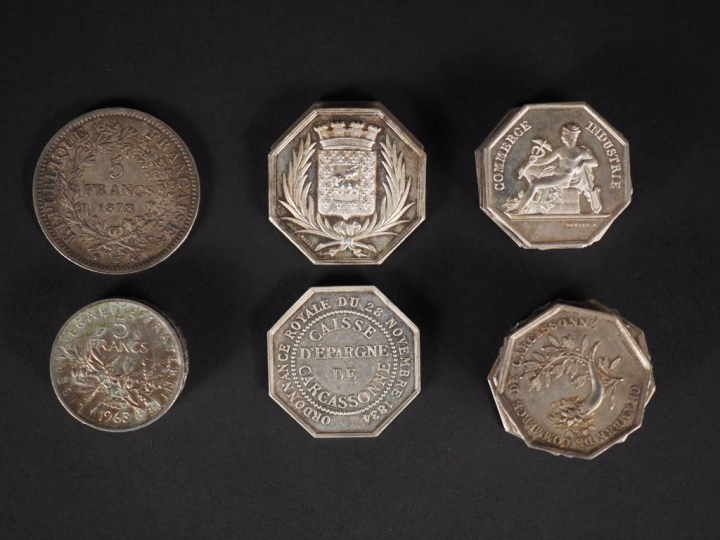 1 pièce de 5 Francs argent 1878 5 pièces de 5 francs argent 18 jetons 