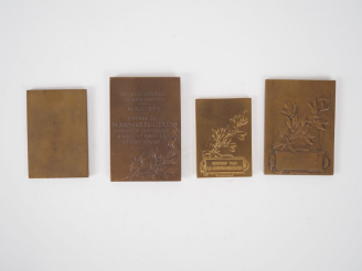 Vente aux enchères Quatre différentes plaques en bronze d'après Vernier, Massouli, Charle