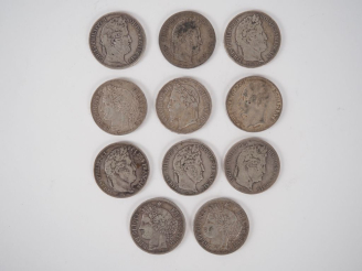 Vente aux enchères 11 écus Français en argent 1831 à 1838. Poids. 271 g.