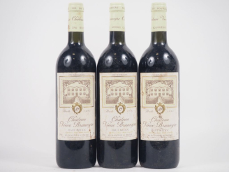Vente aux enchères 3 BOUTEILLES CHÂTEAU VIEUX BRANEYRE HAUT MÉDOC - 1995 - 2 BONS NIVEAUX