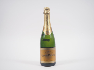 Vente aux enchères 1 BOUTEILLE CHAMPAGNE CANARD DUCHÊNE "CUVÉE LÉONIE"