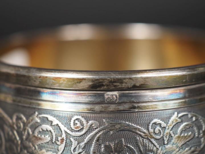 Paire de tasses en argent et argent doré 925, poinçon Minerve, à décor