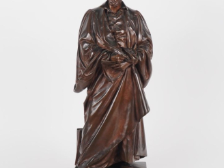 Vente aux enchères Henri DUMAIGE.  "François Rabelais"  Sculpture en bronze à patine méda