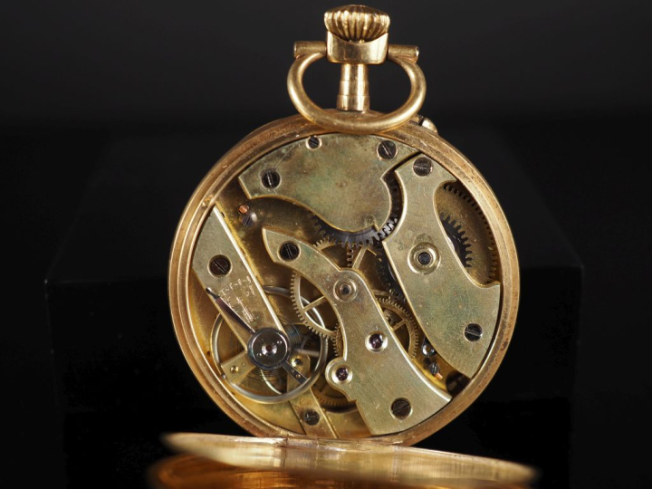 Montre de gousset Napoléon III en or jaune 750.  Cadran à chiffres rom