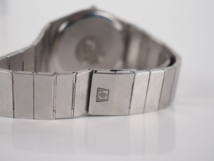 OMEGA, Constellation Montre bracelet en acier et or jaune 750.  Cadran