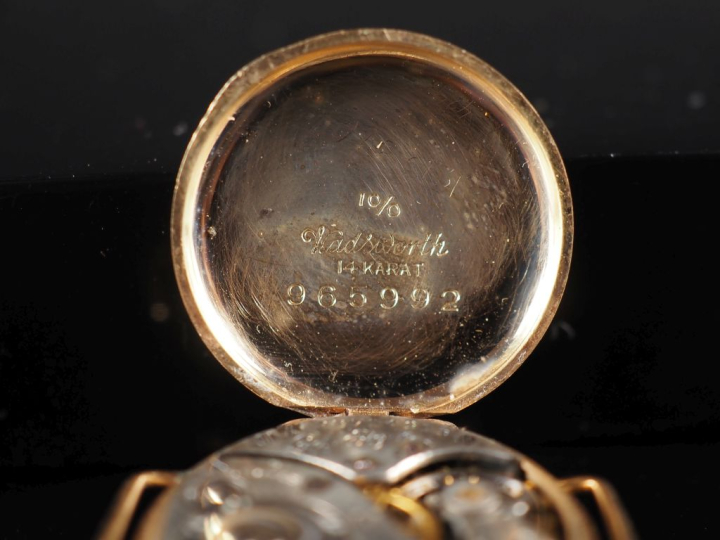 ELGIN Boitier de montre en or jaune 585.  Cadran rond à chiffres arabe