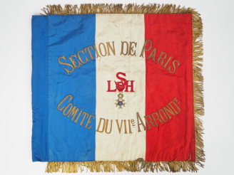 Vente aux enchères Drapeau du comité du 7e arrondissement de la Société de la Légion d’ho