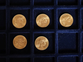 Vente aux enchères Cinq pièces de 20 Francs or, 1913. FRAIS ACHETEURS 10% HT.