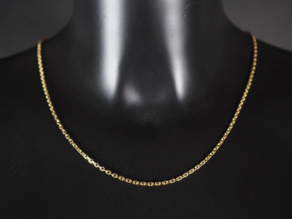 Vente aux enchères Chaine en or jaune 750, maille forçat.  Long. 53 cm Poids. 10,74 g