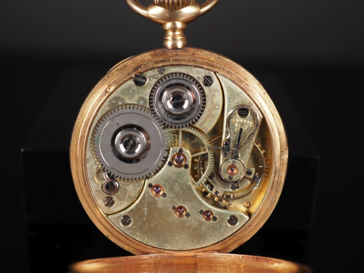 OMEGA Montre de gousset en or jaune 750.  Cadran à chiffres romains po