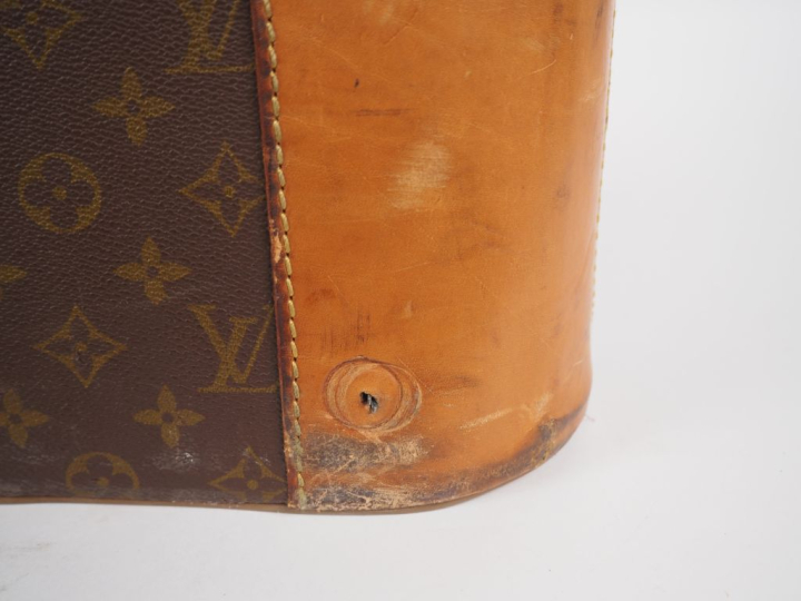 LOUIS VUITTON  Valise STRATOS (c 1975)  de la série éponyme, demi-soup