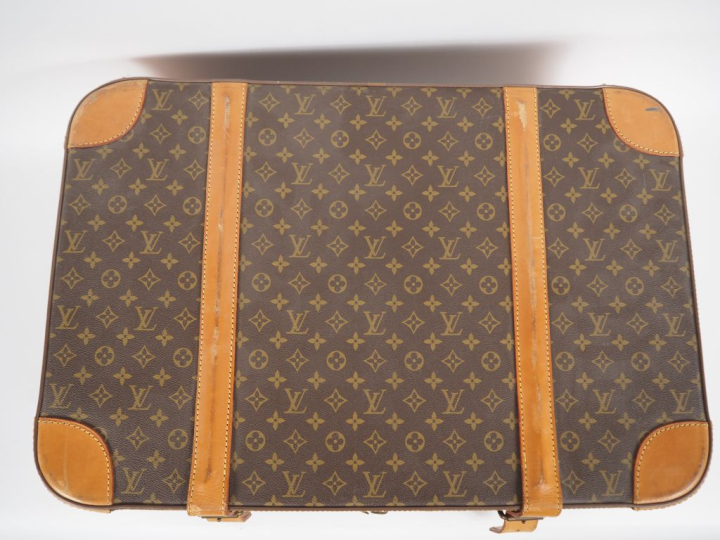 LOUIS VUITTON  Valise STRATOS (c 1975) de la série éponyme, demi-soupl