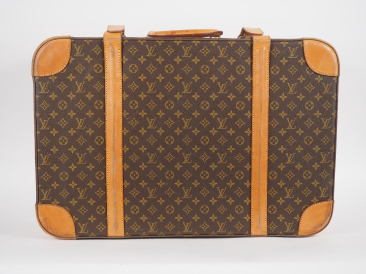 LOUIS VUITTON  Valise STRATOS (c 1975) de la série éponyme, demi-soupl