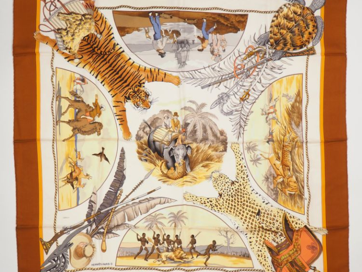 HERMES, Paris Carré de soie, modèle "Chasses exotiques".  Design par L