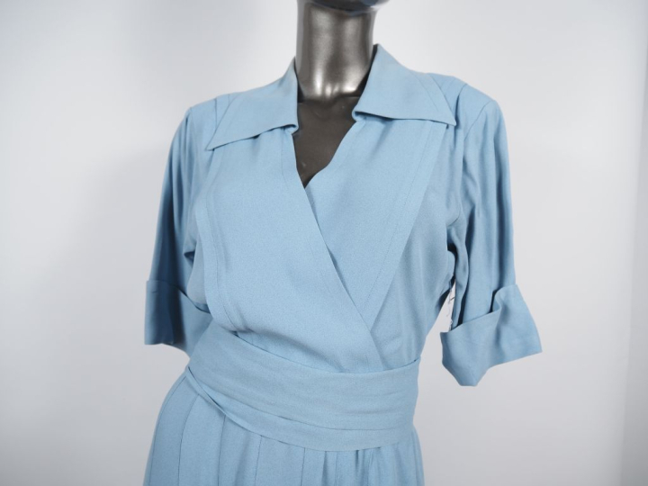 SAINT LAURENT, Rive Gauche Robe mi-mollet probablement en soie bleu ci