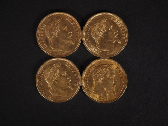 Vente aux enchères Quatre pièces de 20 Francs or, 1861-BB, 1863-BB, 1864-BB et 1865-A. FR